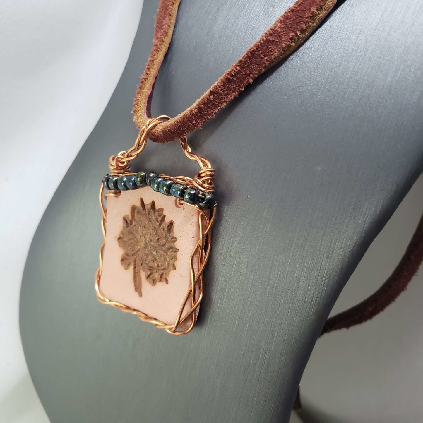 Aromatherapy Wire Wrapped Necklace - Mother Of Metal - aromatherapy - For Necks - WFS-Necklaces