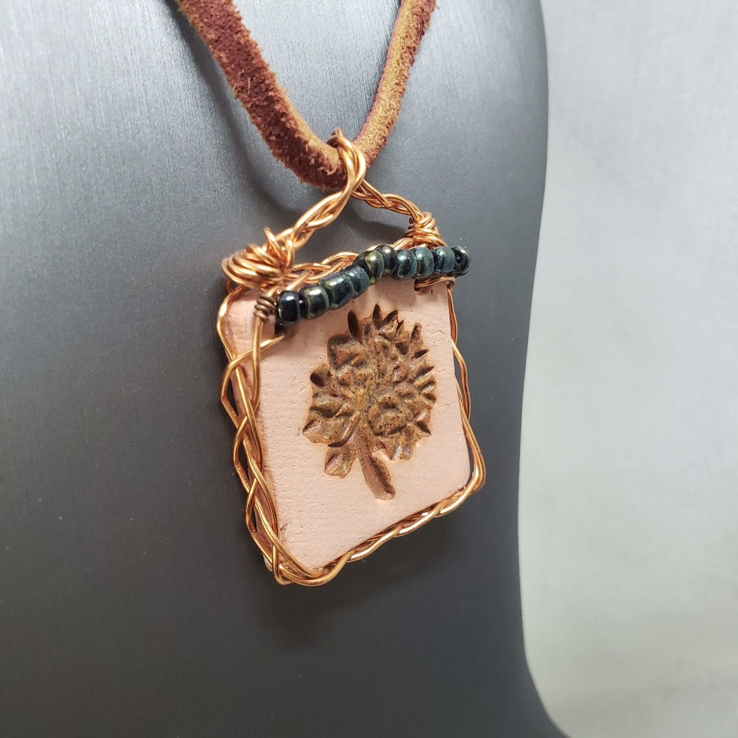 Aromatherapy Wire Wrapped Necklace - Mother Of Metal - aromatherapy - For Necks - WFS-Necklaces