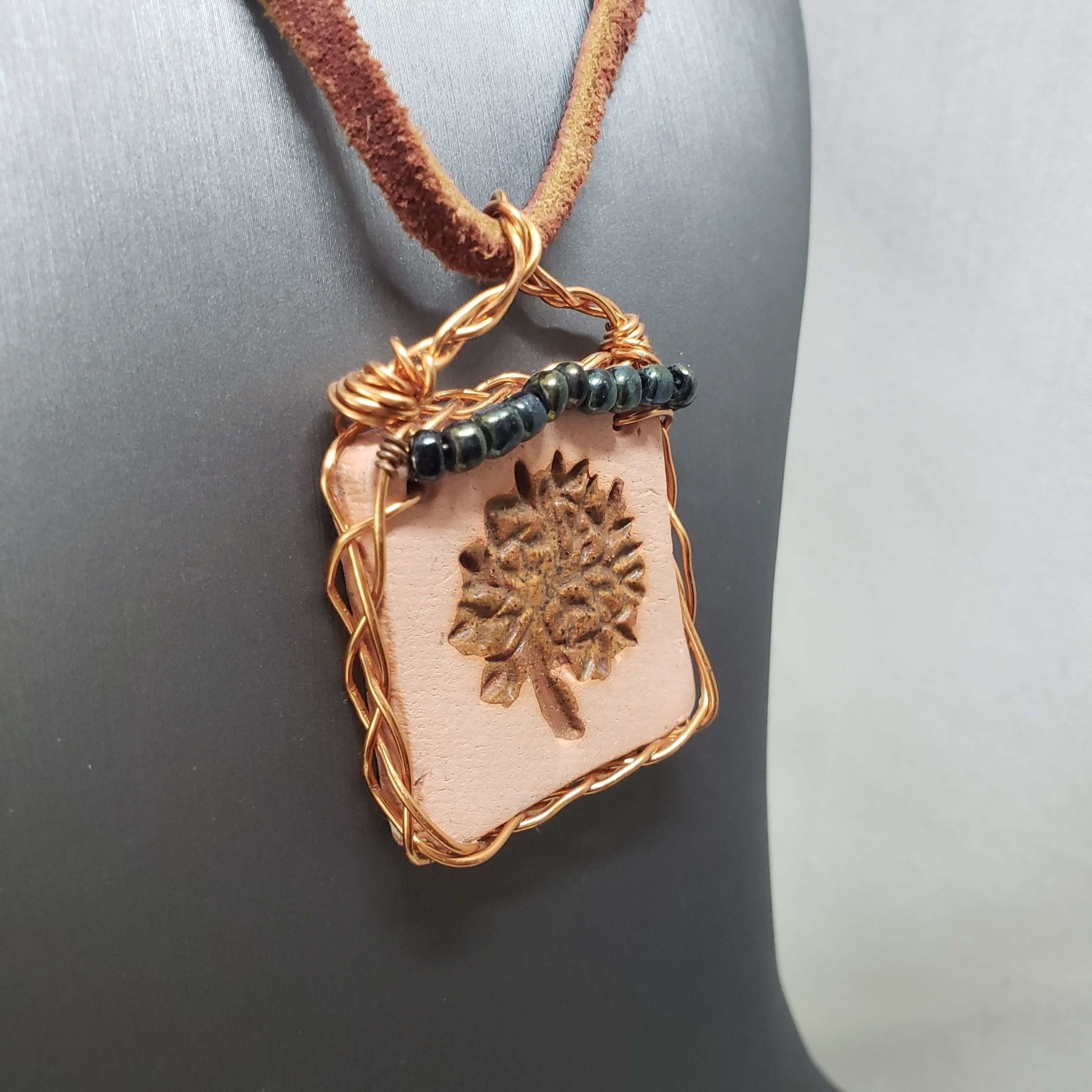 Aromatherapy Wire Wrapped Necklace - Mother Of Metal - aromatherapy - For Necks - WFS-Necklaces