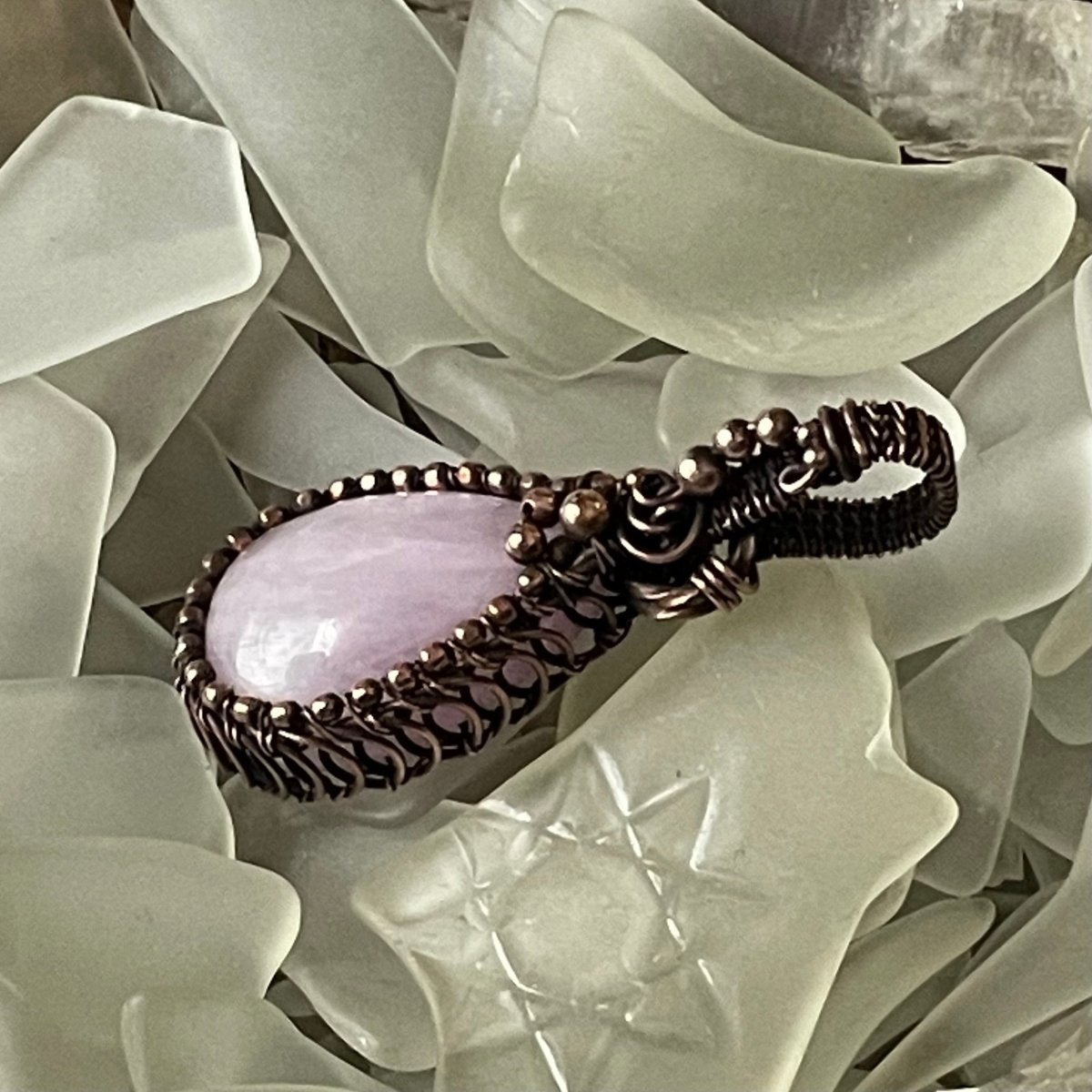 Kunzite Pendant - Mother Of Metal - For Her - For Necks - kunzite-